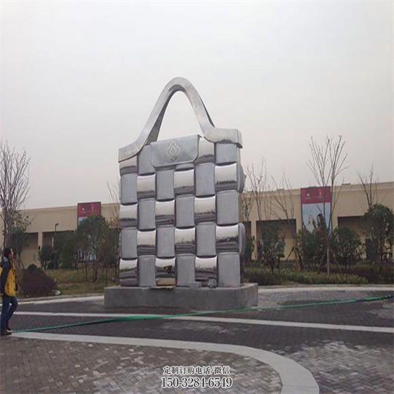 丹东景观背包雕塑优选,陆地摆件,园林不锈钢背包雕塑供应 丹东景观背包雕塑优选,陆地摆件,园林不锈钢背包雕塑供应